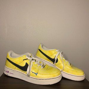 Nike Air Force 1 'Peace, Love, Basketball' - Size 7Y -